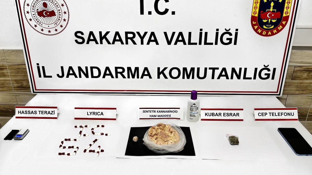 Akyazı’da Uyuşturucu Operasyonu: Bonzai Hammaddesiyle Yakalandılar