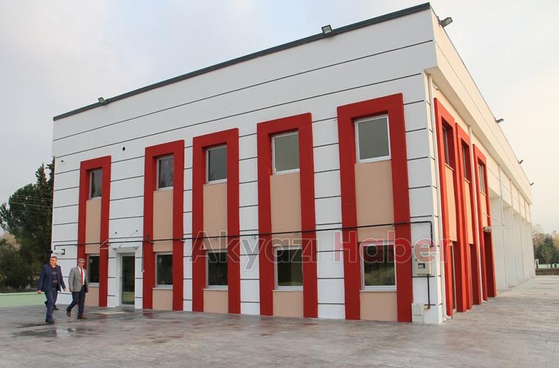 Akyazı'da yatırımlar sürüyor