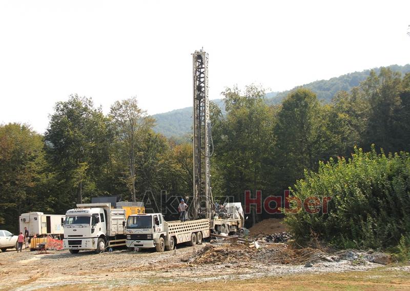 Akyazıda Yeni Jeotermal Kaynak Bulundu