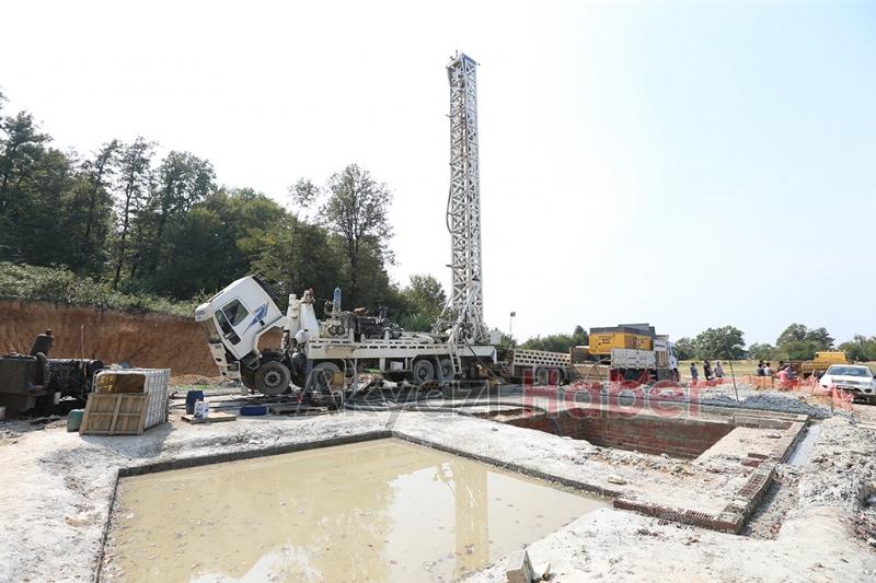 Akyazıda Yeni Jeotermal Kaynak Bulundu