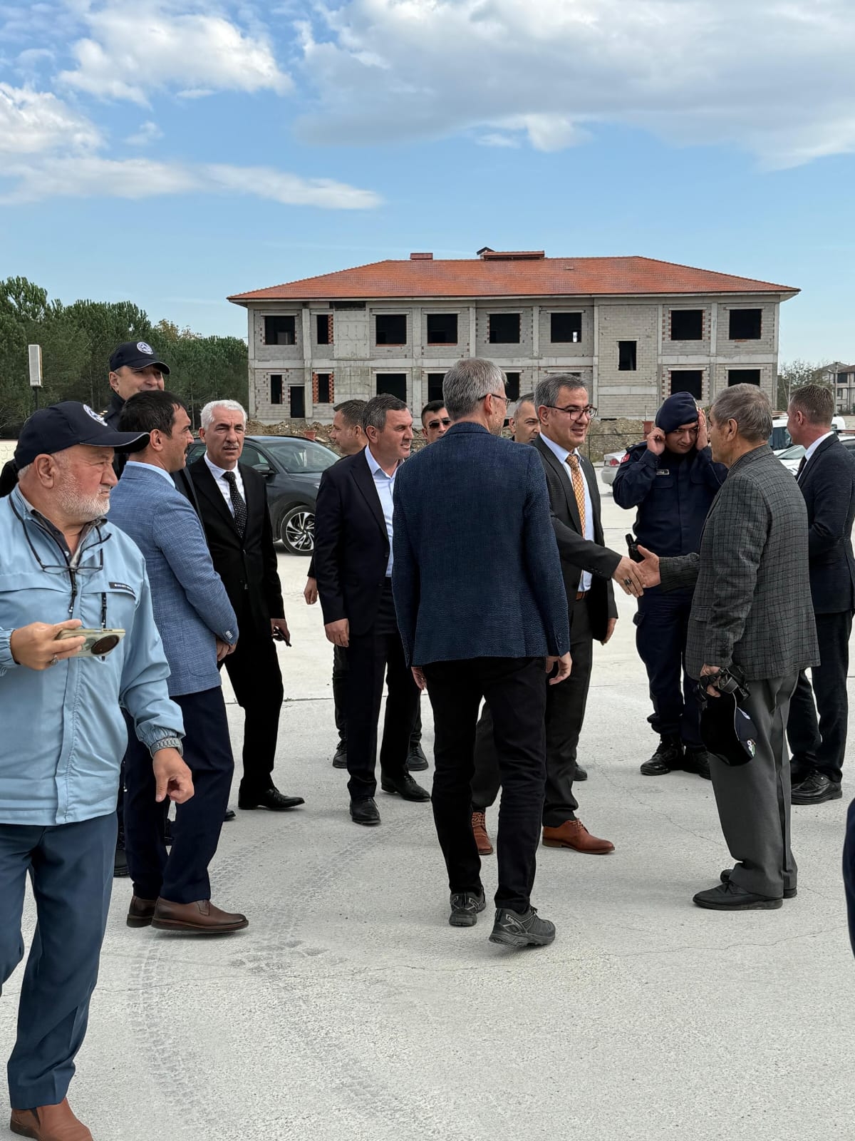 Akyazı’da Yeşil Vatan Seferberliği: 400 Fidan Toprakla Buluştu