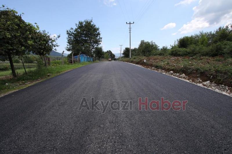 AKYAZIDA YOLLAR SICAK ASFALT İLE BULUŞTU