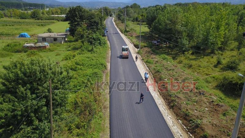 AKYAZIDA YOLLAR SICAK ASFALT İLE BULUŞTU
