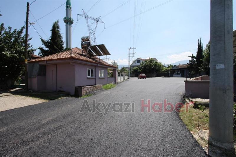 AKYAZIDA YOLLAR SICAK ASFALT İLE BULUŞTU
