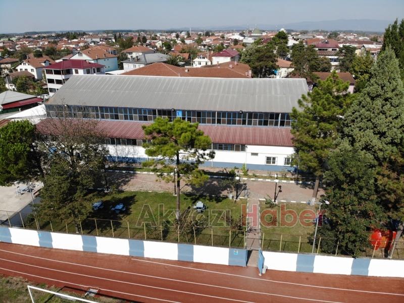 Akyazıdaki Spor Tesislerine  Bakım ve Onarım Yapıldı 