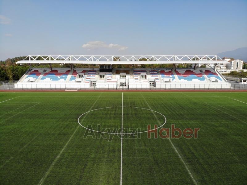 Akyazıdaki Spor Tesislerine  Bakım ve Onarım Yapıldı 