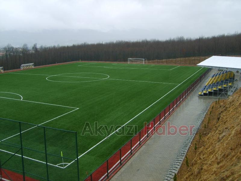 Akyazıdaki Spor Tesislerine  Bakım ve Onarım Yapıldı 