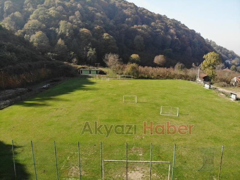 Akyazıdaki Spor Tesislerine  Bakım ve Onarım Yapıldı 