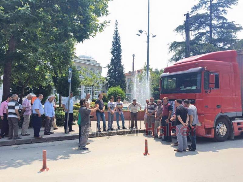 Akyazı’dan Suriye’ye Yardım TIR’ı Yola Çıktı