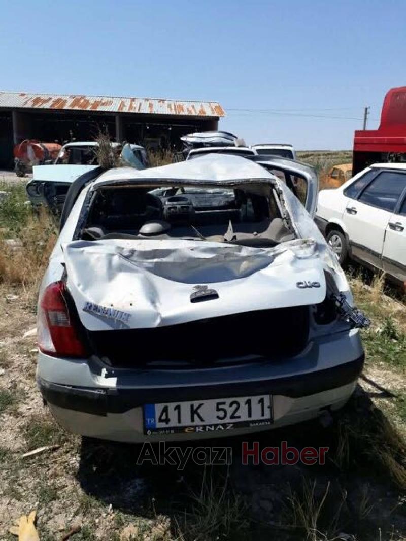 Akyazılı Aile Kütahyada Kaza Geçirdi