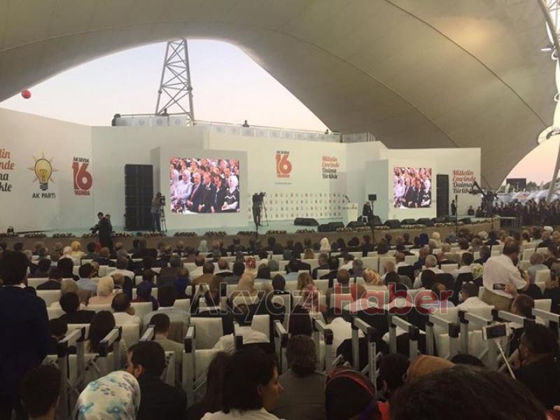 Akyazılı Ak Partililer 16.Yaşı Kutladı