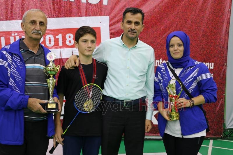 Akyazılı Badmintoncu Türkiye Şampiyonu Oldu