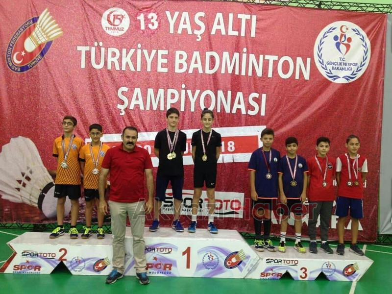 Akyazılı Badmintoncu Türkiye Şampiyonu Oldu