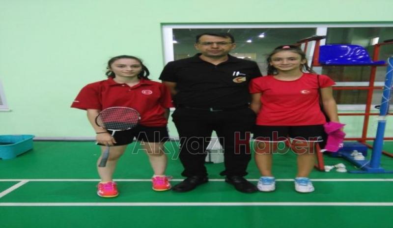 Akyazılı  Badmintonculardan Milli gurur