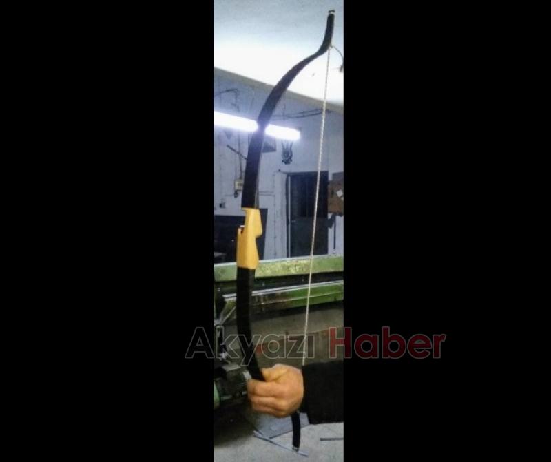 Akyazılı Esnaf Kamyon Makasından Yay Yaptı