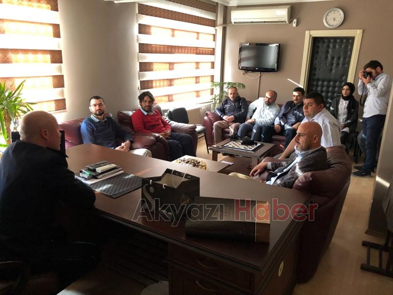 Akyazılı Gazeteciler Polis Haftasını kutladı