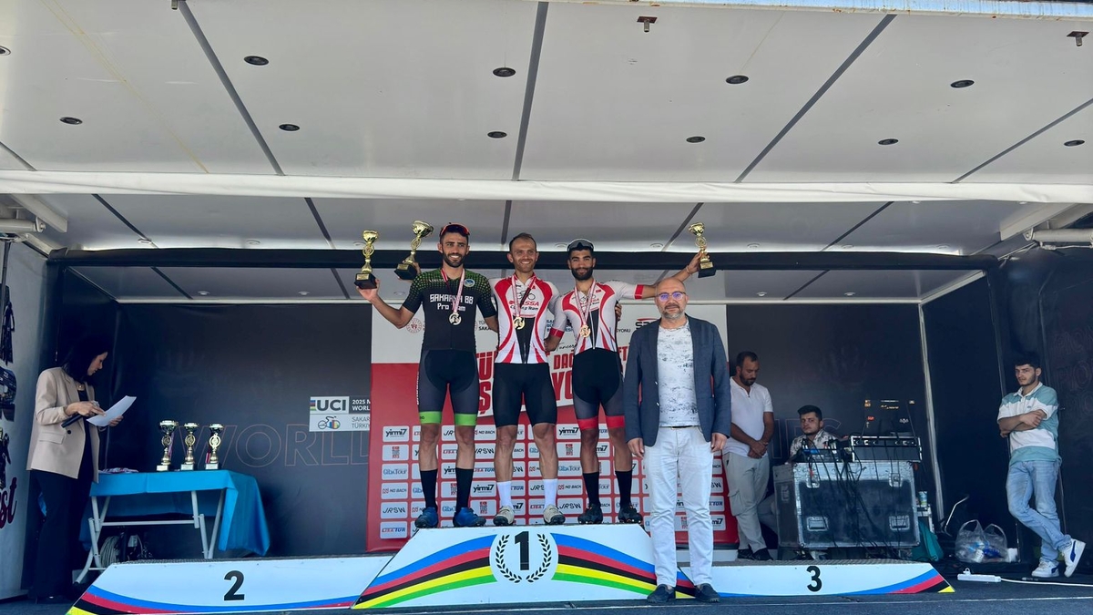 Akyazılı Genç pedalcı Türkiye üçüncüsü