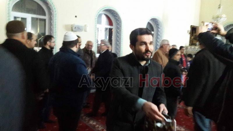 Akyazılı Gençler Yatsı Namazında Biraya Geldi