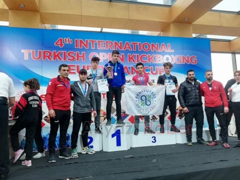 Akyazılı sporculardan büyük başarı Avrupa ikincisi oldular