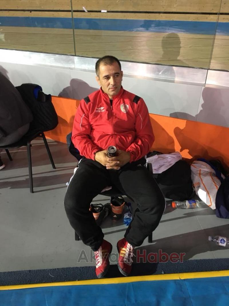 Akyazılı Güreşçi Adem Altun Dünya Üçüncüsü Oldu