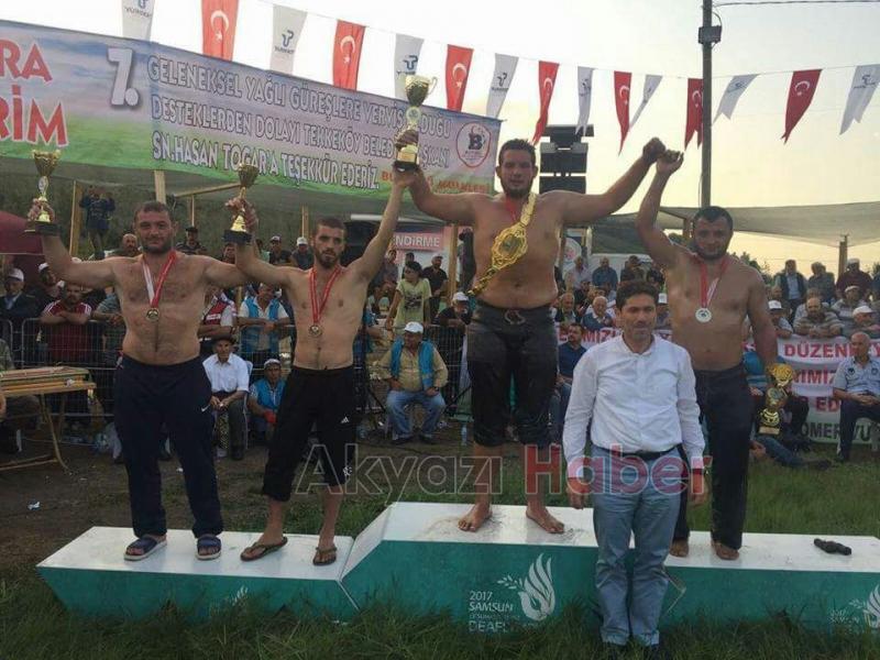  Akyazılı Güreşçi Altun’nun Ekibi Altın Kemerlere Ambargo Koydu