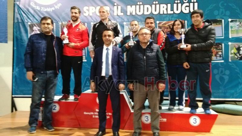    Akyazılı Güreşçiler İl Şampiyonasından Başarıyla Döndü