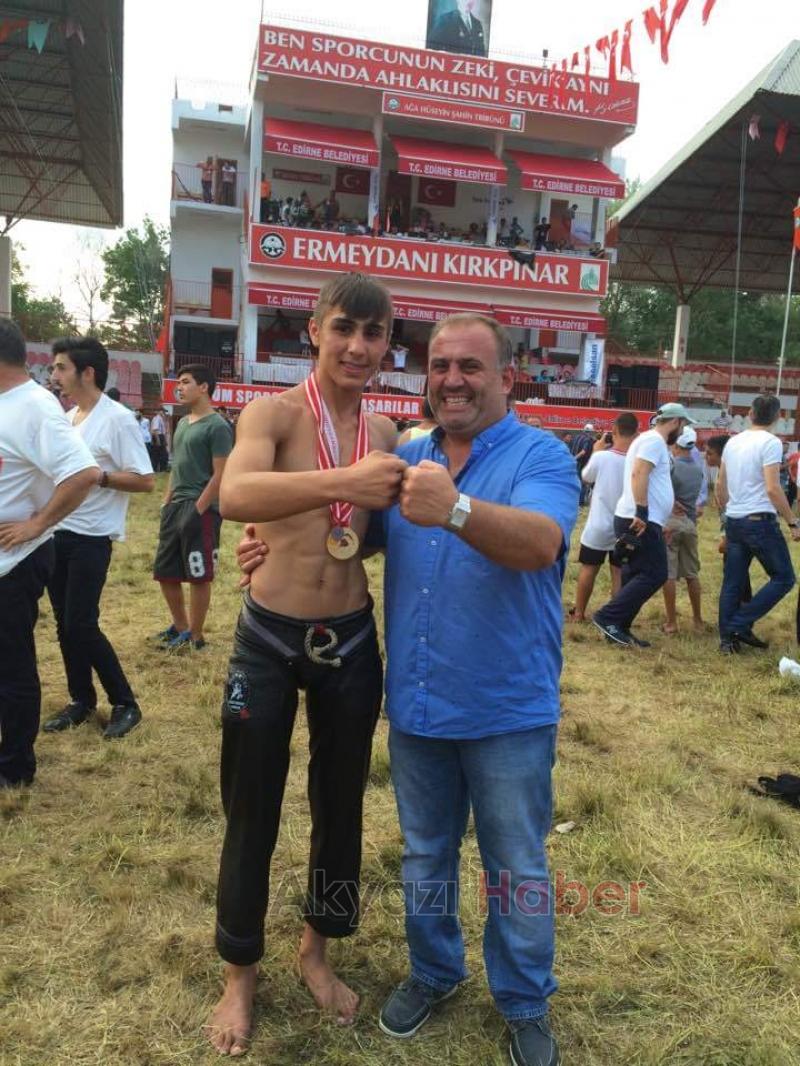 Akyazılı Güreşçiler Tarihi Kırkpınar Yağlı Güreşleri'nde Boy Gösterecek