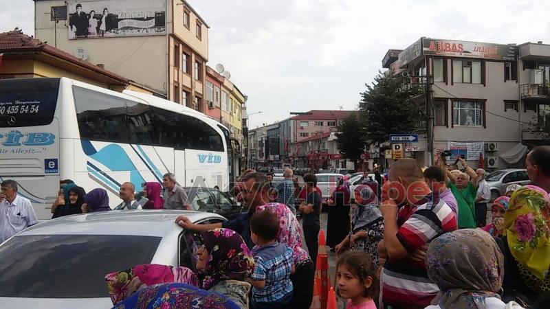 Akyazılı Hacı Adayları Kutsal Topraklara Dualarla Uğurlandı
