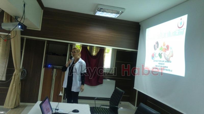 AKYAZILI HACI ADAYLARINA TEMEL SAĞLIK BİLGİLİ SEMİNER VERİLDİ