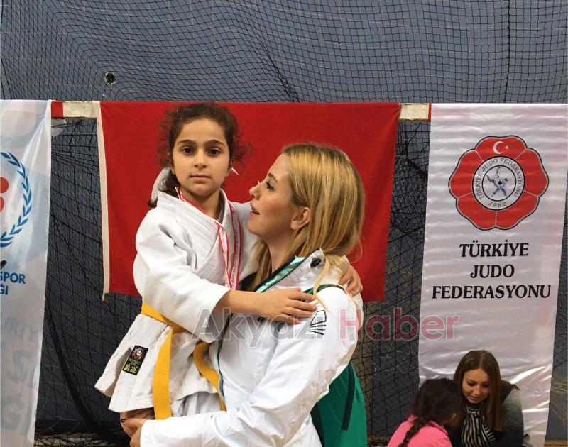 Akyazılı Judocu Şampiyon Oldu