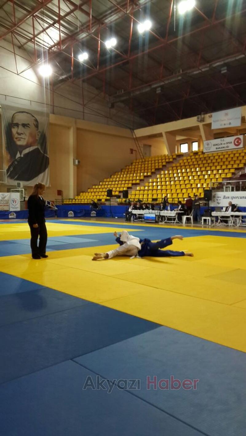 Akyazılı Judocular Finale Katılacak