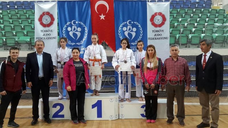 Akyazılı Judocular Türkiye Şampiyonası Yolunda