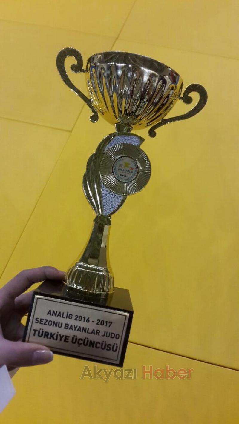 Akyazılı Judocular Türkiye Üçüncüsü Oldular