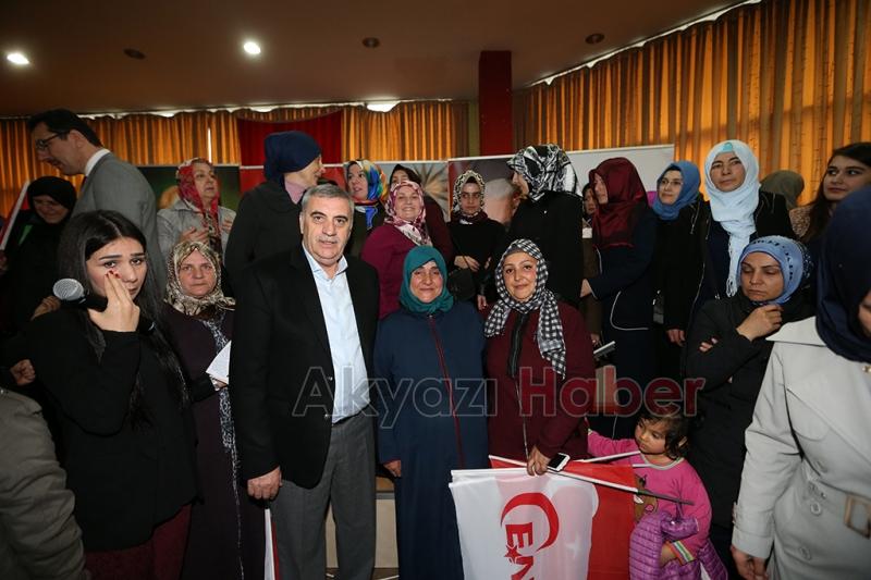 Akyazılı Kadınlar Kahvaltıda Buluştu