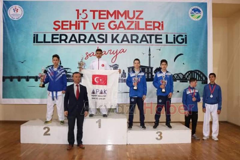   Akyazılı Karatecilerden 6 Birincilik