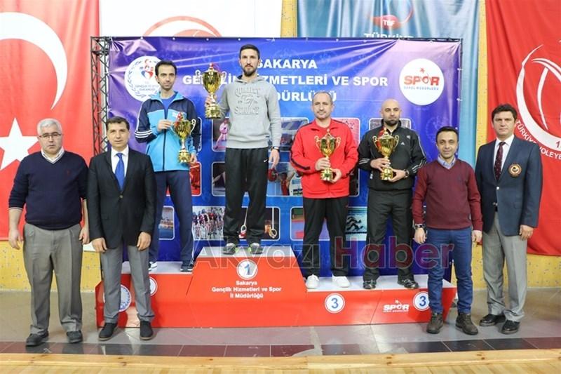 Akyazılı Karatecilerden 7 Altın 5 Gümüş 10 Bronz Madalya