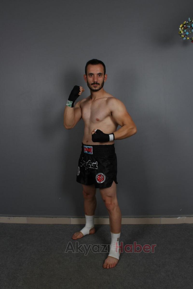 Akyazılı Kick Bokscu İsmini Dünyaya Duyurmak İstiyor