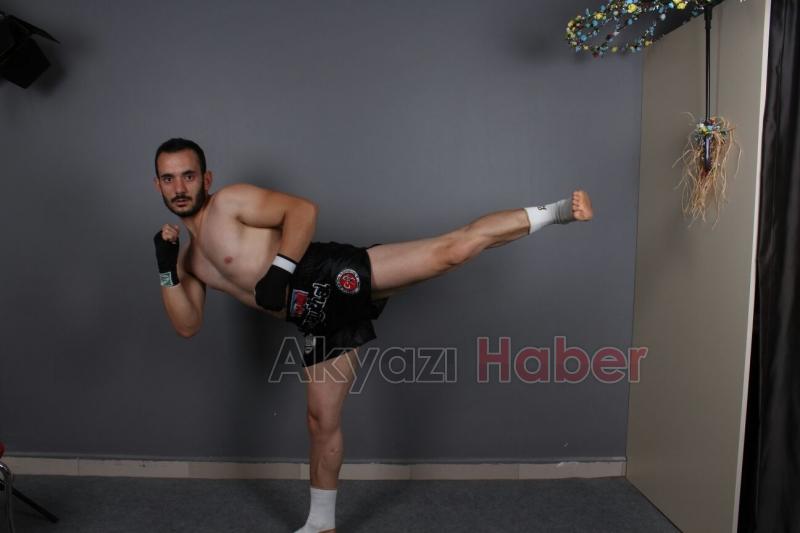 Akyazılı Kick Bokscu İsmini Dünyaya Duyurmak İstiyor