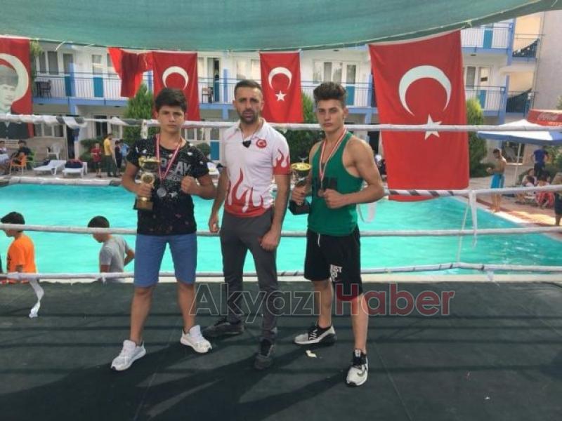 Akyazılı Kick Bokscular Antalya ya uçtular