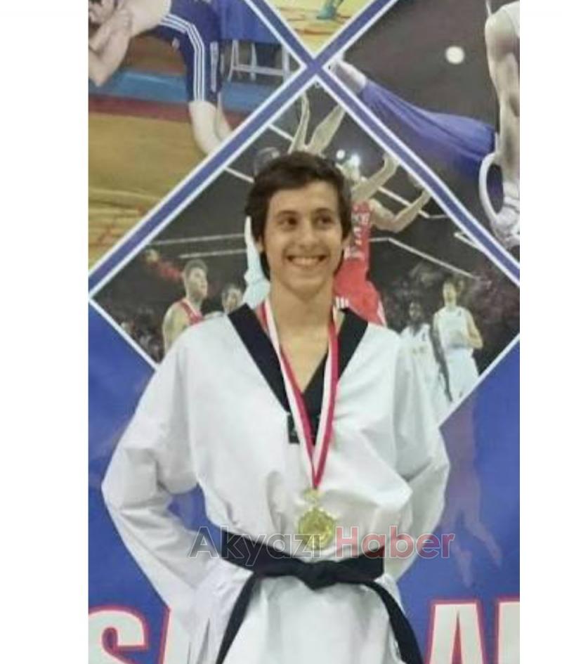 Akyazılı Milli Taekwondocu Alper Başkanlık Kupası İçin Atina’da