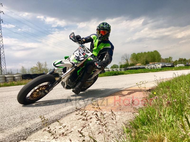 Akyazılı Motosikletçi Türkiye Süpermoto Şampiyonası'nda Yarışacak