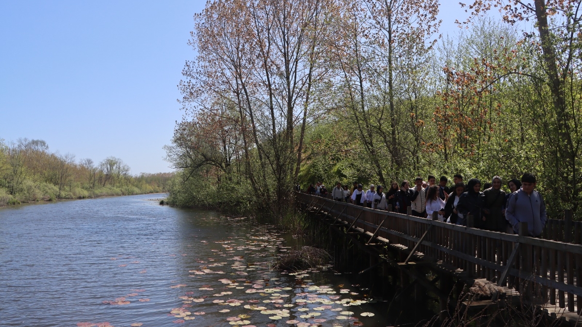 Akyazılı öğrenciler Acarlar Longozu'nu gezdi