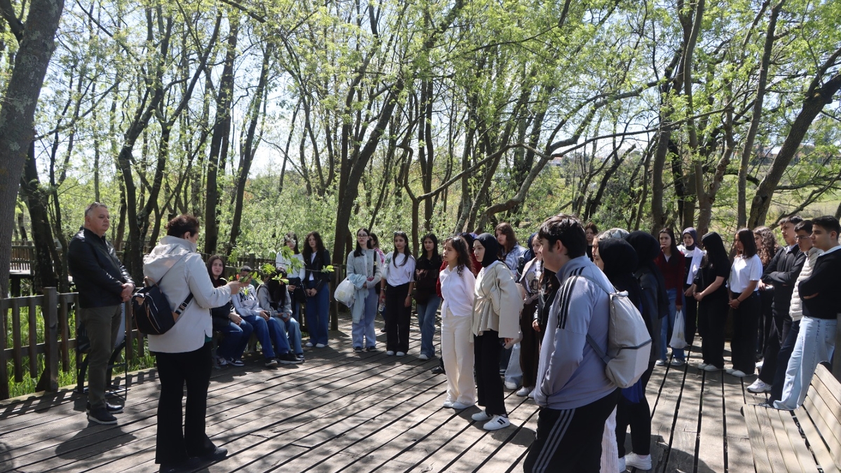 Akyazılı öğrenciler Acarlar Longozu'nu gezdi
