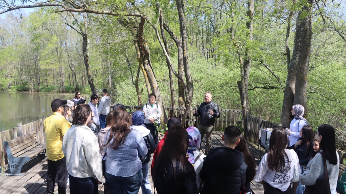 Akyazılı öğrenciler Acarlar Longozu'nu gezdi