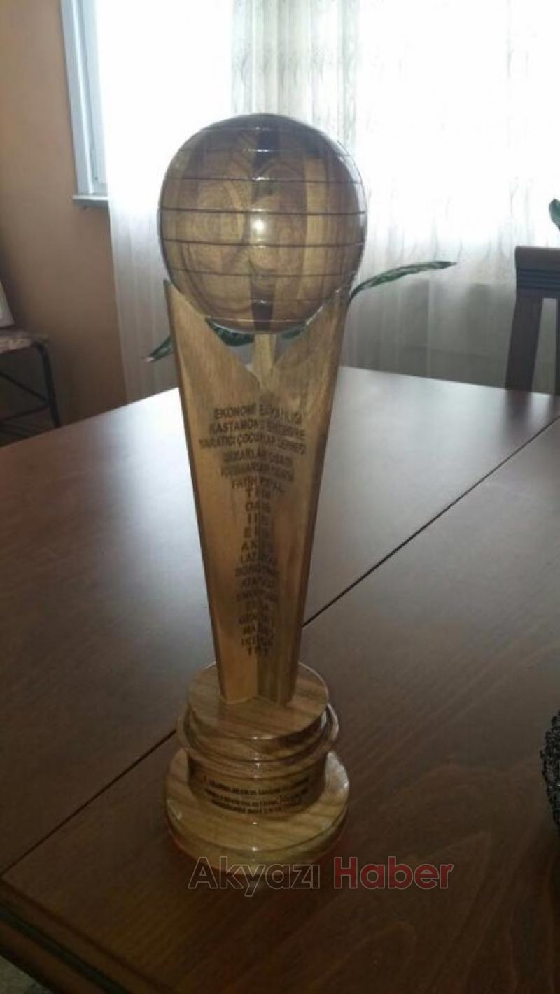 Akyazılı Öğretim Görevlisi Ödüle Layık Görüldü