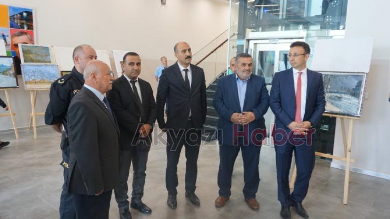 Akyazılı ressamın sergisi açıldı