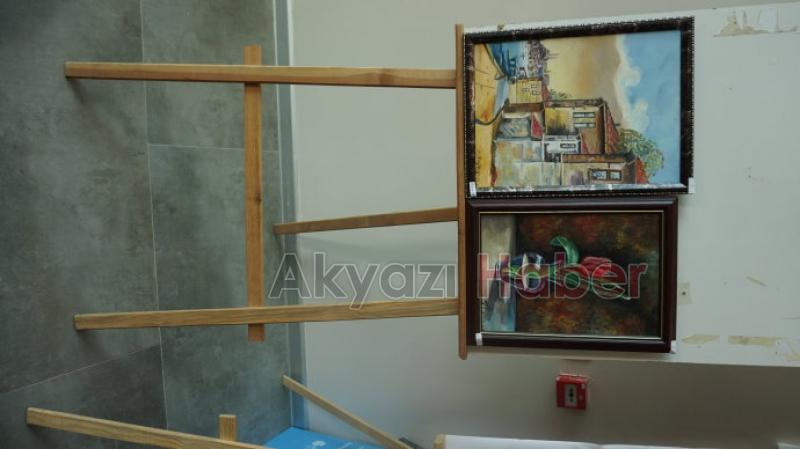 Akyazılı ressamın sergisi açıldı