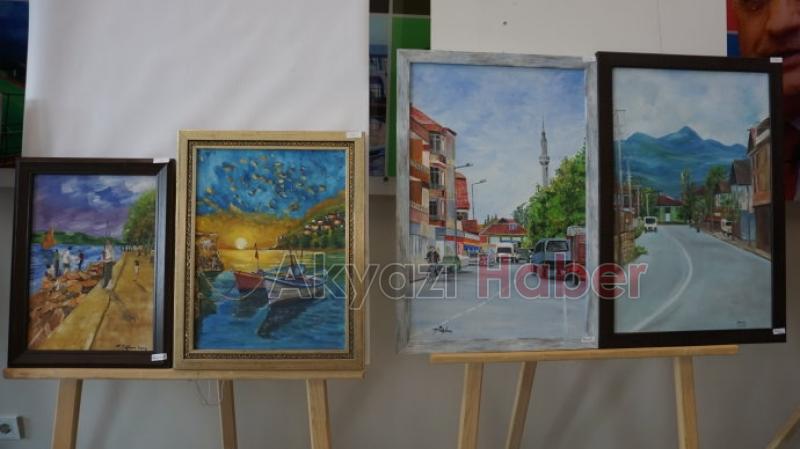 Akyazılı ressamın sergisi açıldı