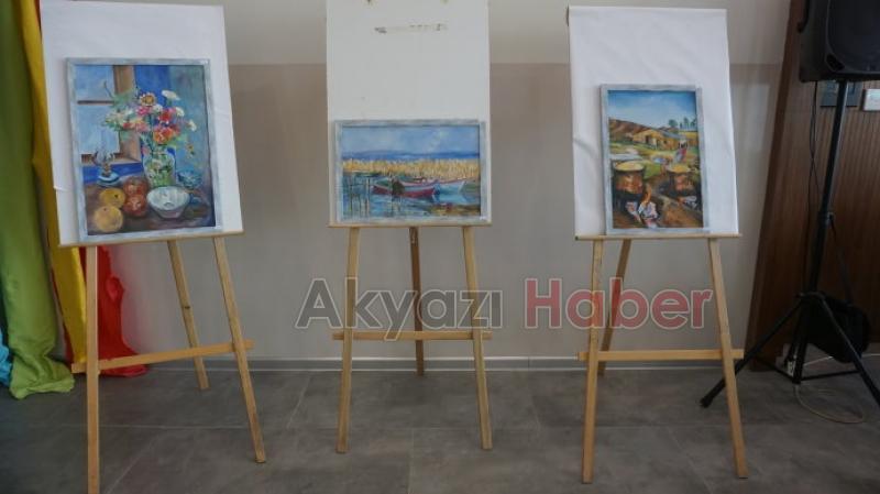 Akyazılı ressamın sergisi açıldı