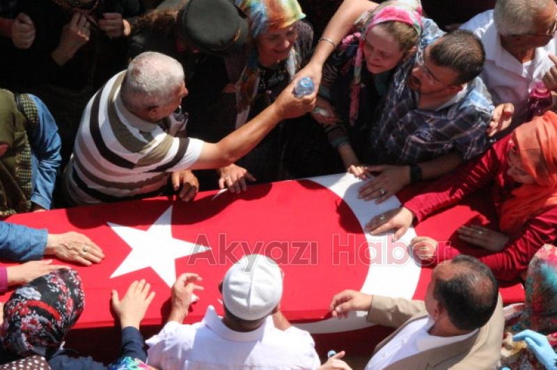 Akyazılı Şehit Uzman Çavuş Yunus Aktaş Ebediyete Uğurlandı